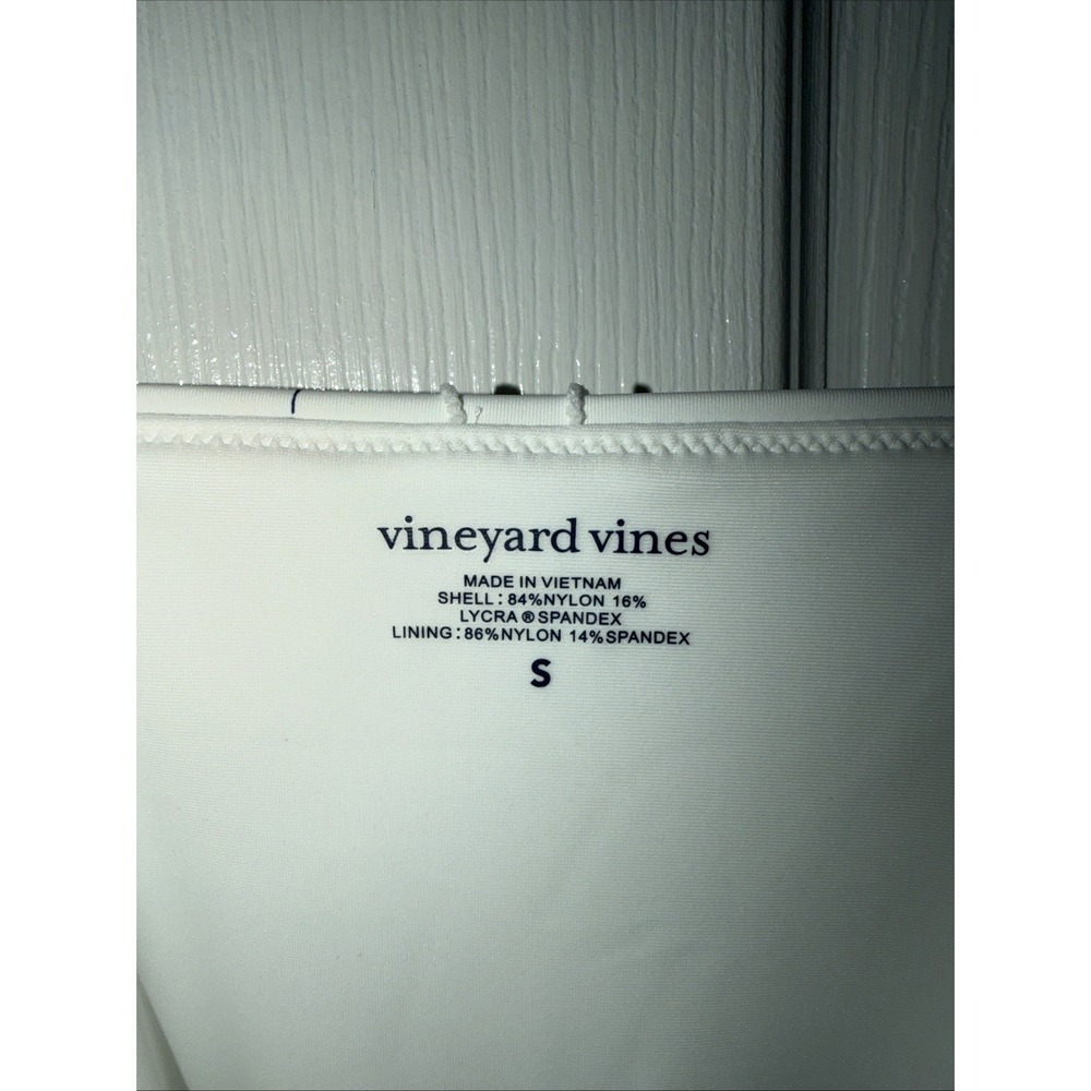 NWOT Vineyard Vines Women's One Piece White Blue Coastal Print Beach Swim Suit S - Picture 3 of 5